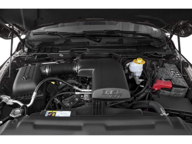 2019 RAM 1500 Classic SLT Crew Cab 4x4 5'7' Box