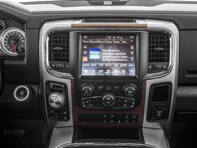 2017 RAM 1500 Laramie Crew Cab 4x4 5'7' Box
