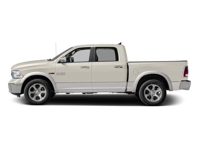 2017 RAM 1500 Laramie Crew Cab 4x4 5'7' Box