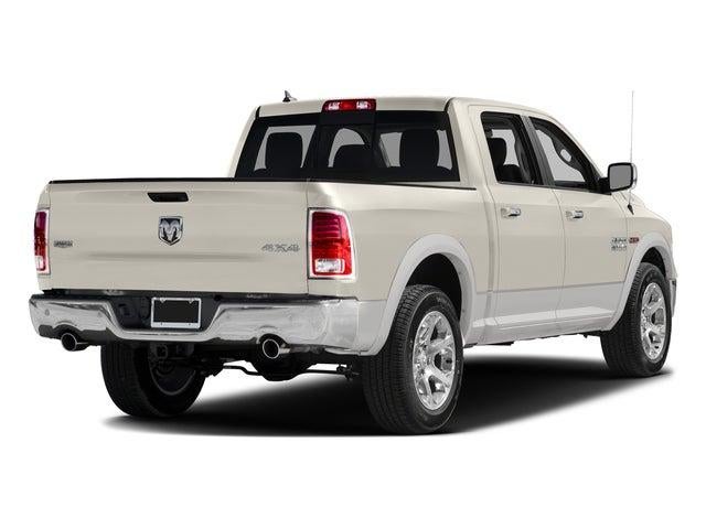 2017 RAM 1500 Laramie Crew Cab 4x4 5'7' Box