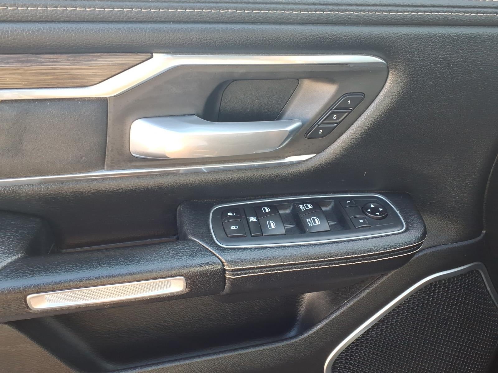 2020 RAM 1500 Laramie Quad Cab 4x4 6'4' Box