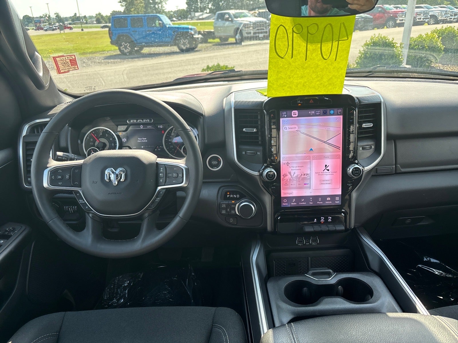 2025 RAM 1500 Big Horn Crew Cab 4x4 5'7' Box