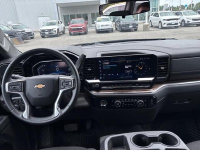 2023 Chevrolet Silverado 1500 4WD Crew Cab Short Bed LT with 2FL