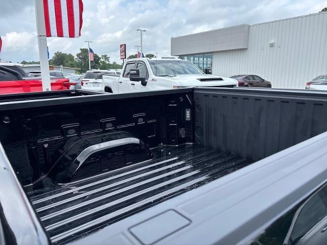 2023 Chevrolet Silverado 1500 4WD Crew Cab Short Bed LT with 2FL