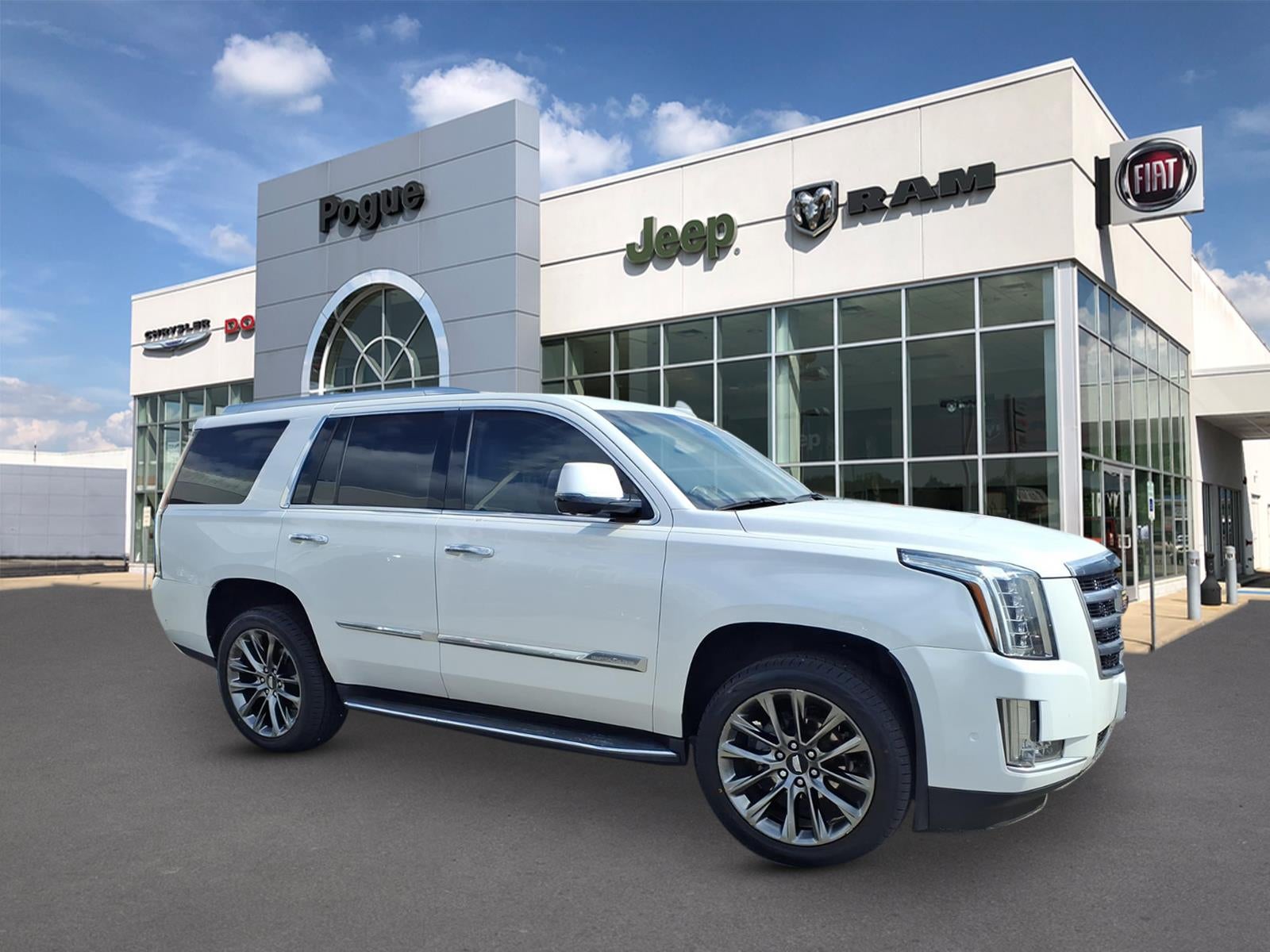 2017 Cadillac Escalade 2WD Luxury's photo