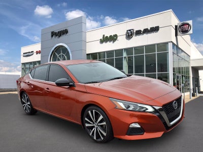 2022 Nissan Altima SR FWD