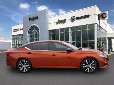 2022 Nissan Altima SR FWD
