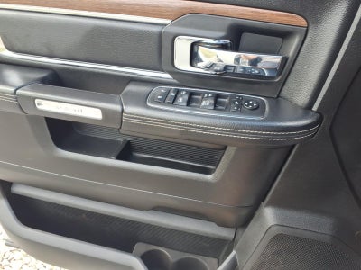 2018 RAM 3500 Laramie Crew Cab 4x4 6'4' Box