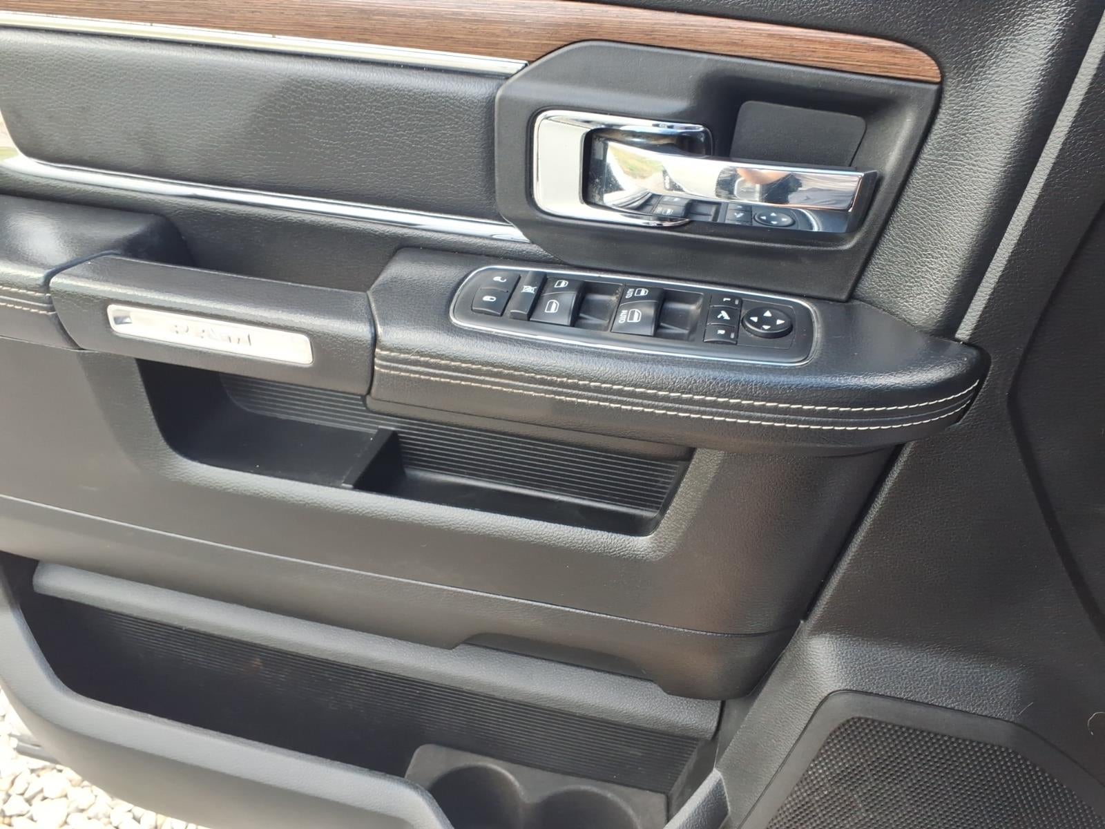 2018 RAM 3500 Laramie Crew Cab 4x4 6'4' Box