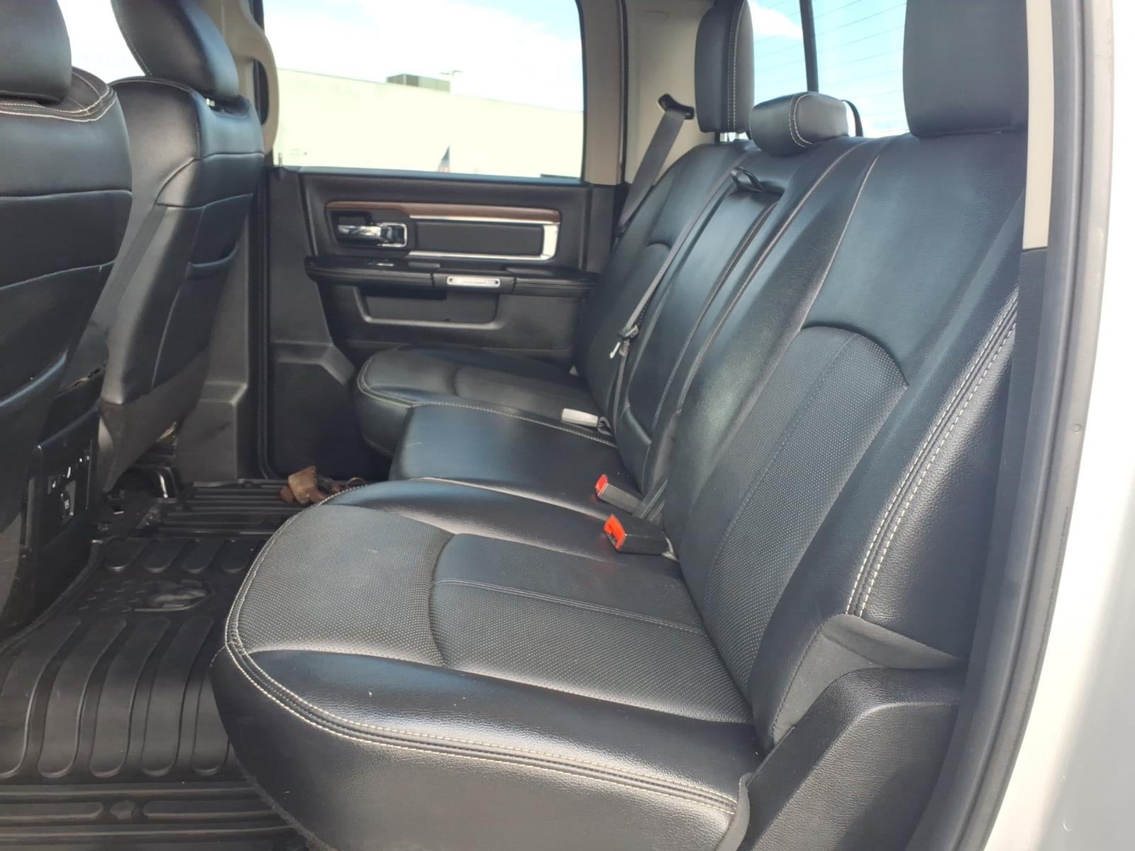 2018 RAM 3500 Laramie Crew Cab 4x4 6'4' Box