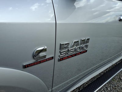 2018 RAM 3500 Laramie Crew Cab 4x4 6'4' Box