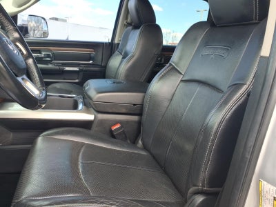 2018 RAM 3500 Laramie Crew Cab 4x4 6'4' Box