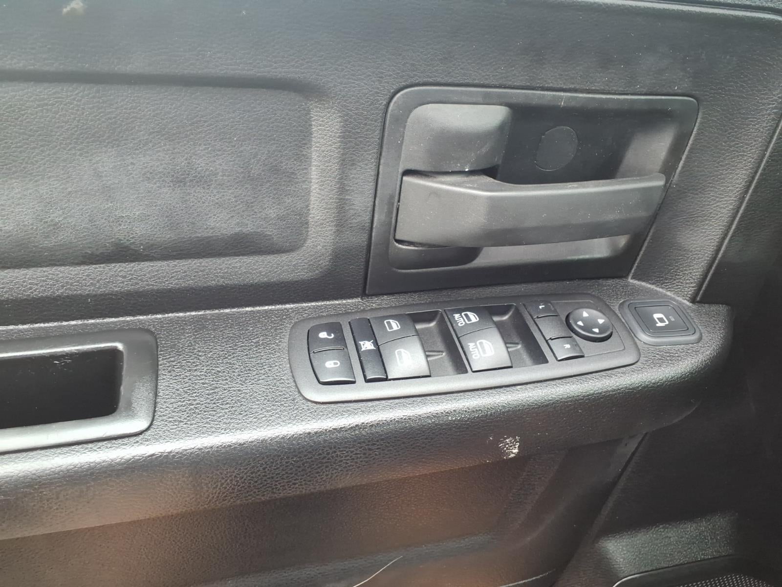 2023 RAM 3500 Tradesman Crew Cab 4x4 8' Box