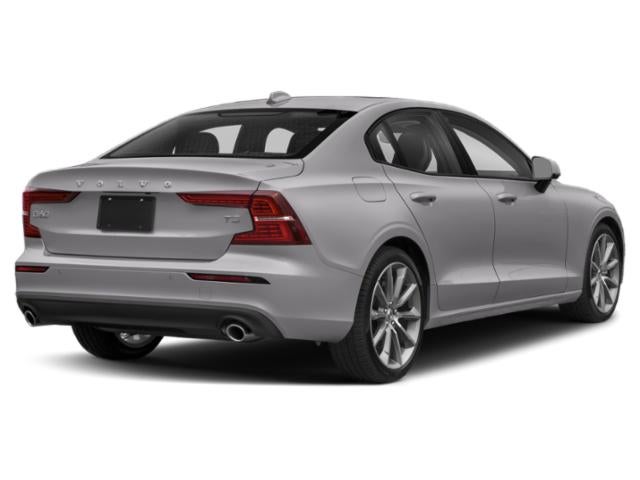 2022 Volvo S60 B5 Momentum
