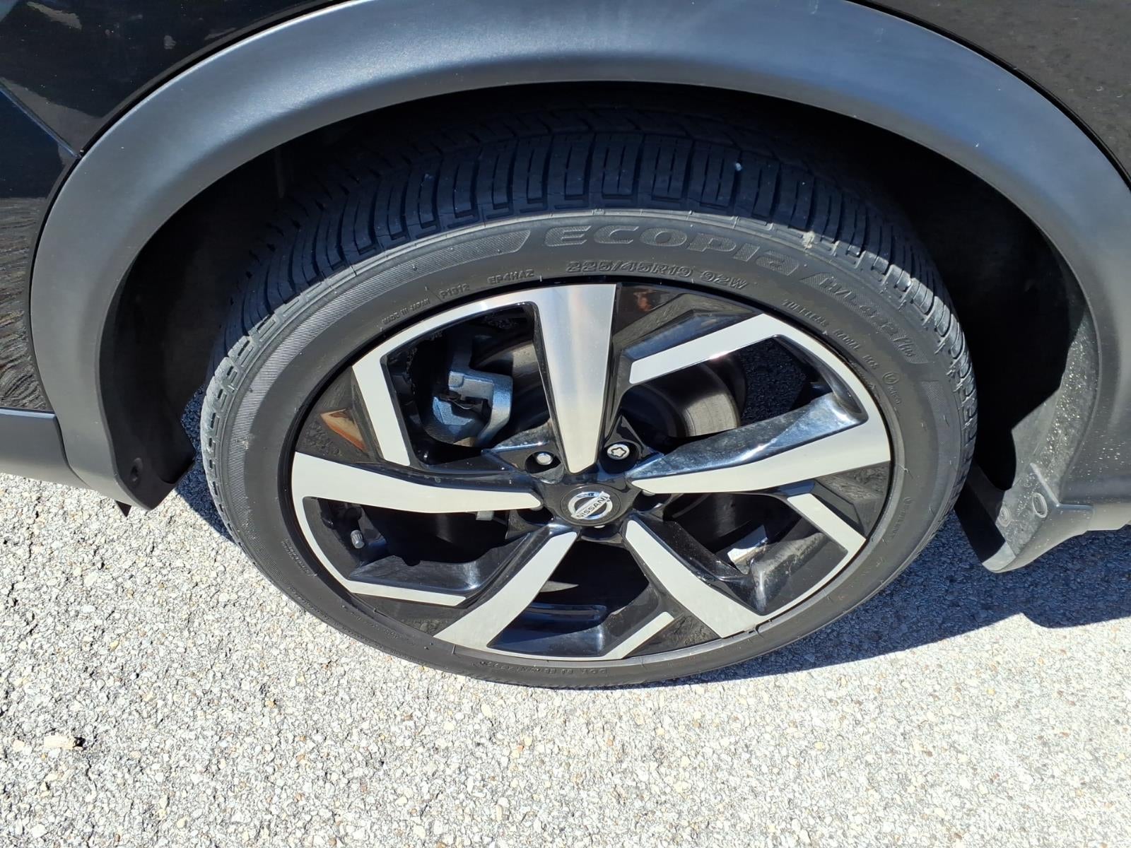 2022 Nissan Rogue Sport SL AWD Xtronic CVT