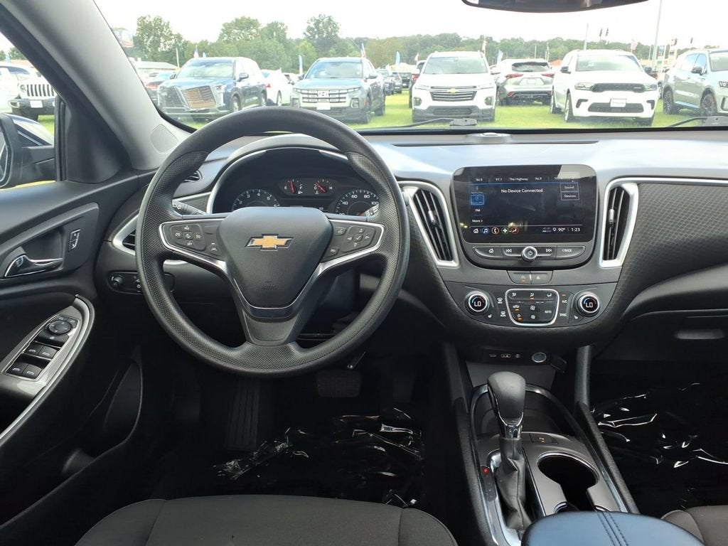 2025 Chevrolet Malibu LT