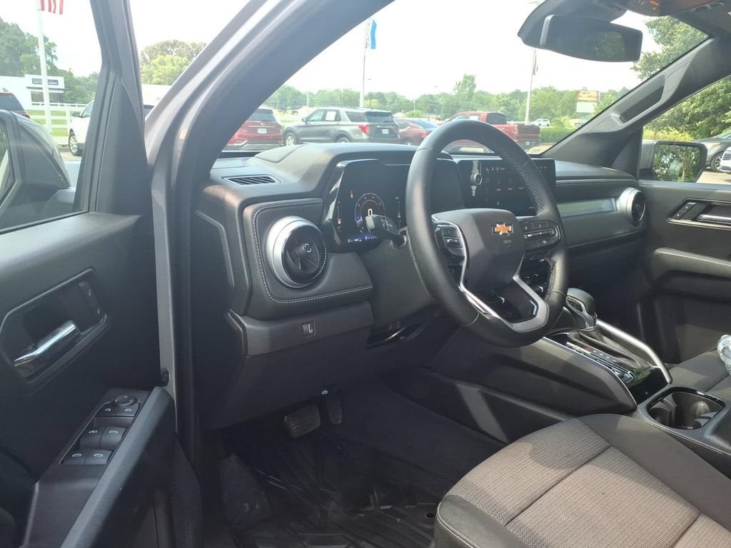 2023 Chevrolet Colorado 4WD LT