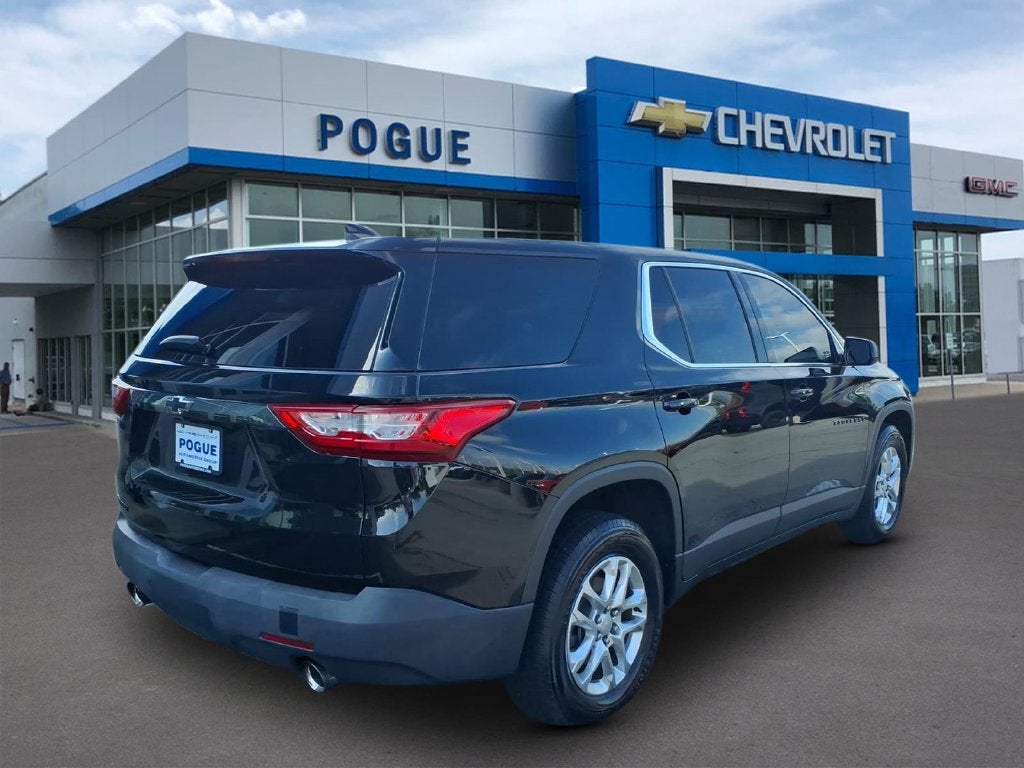 Used 2020 Chevrolet Traverse LS with VIN 1GNERFKW6LJ233547 for sale in Powderly, KY