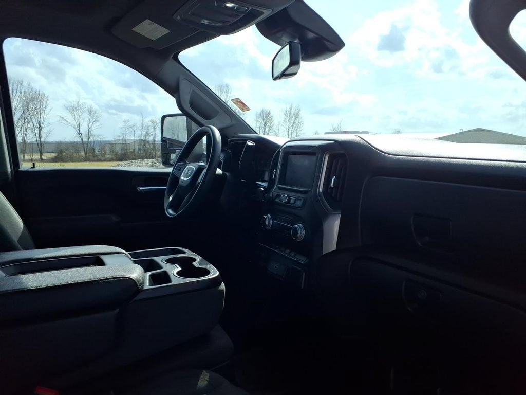 2024 GMC Sierra 2500HD Pro