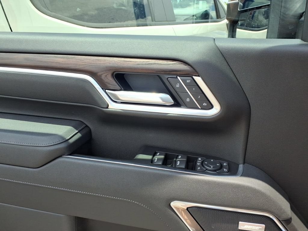 2026 GMC Sierra 2500HD SLT