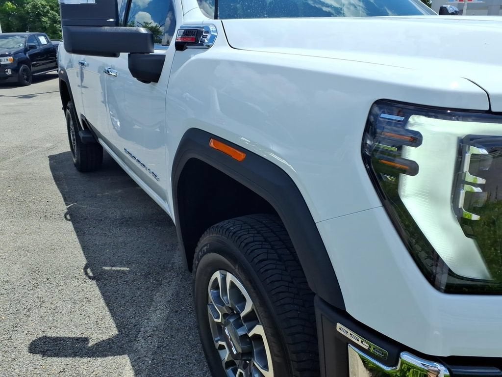 2026 GMC Sierra 2500HD SLT
