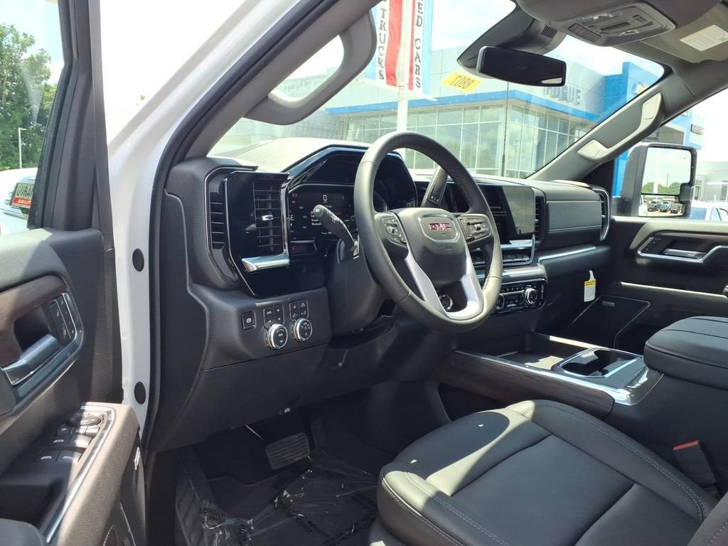 2026 GMC Sierra 2500HD SLT