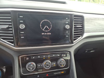 2022 Volkswagen Atlas Cross Sport 2.0T SE w/Technology