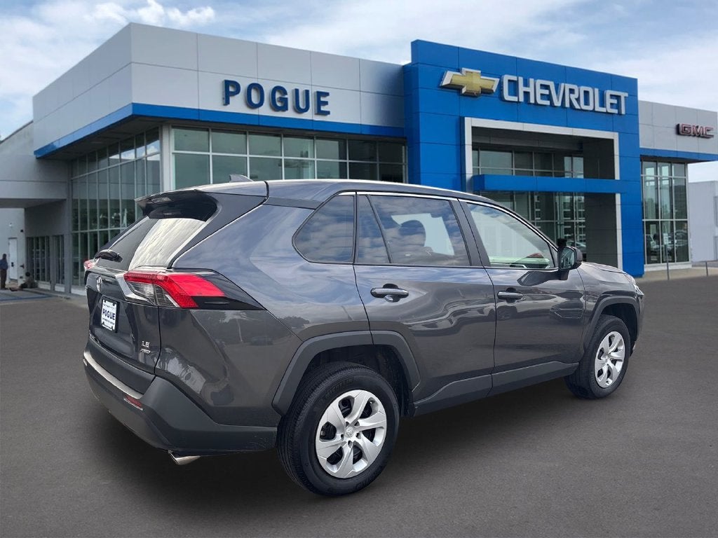 2025 Toyota RAV4 LE