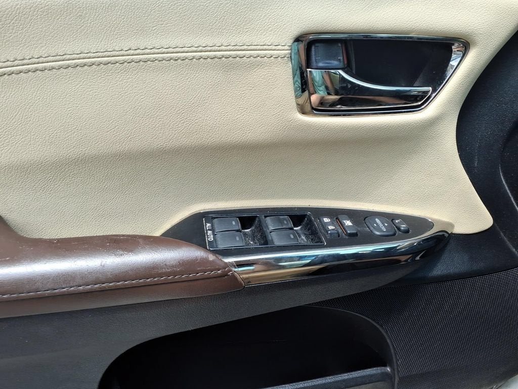 2016 Toyota Avalon Limited