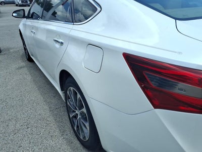 2016 Toyota Avalon Limited