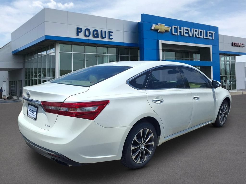 2016 Toyota Avalon Limited