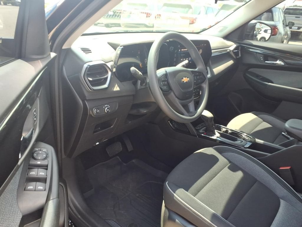 2025 Chevrolet Trailblazer LS